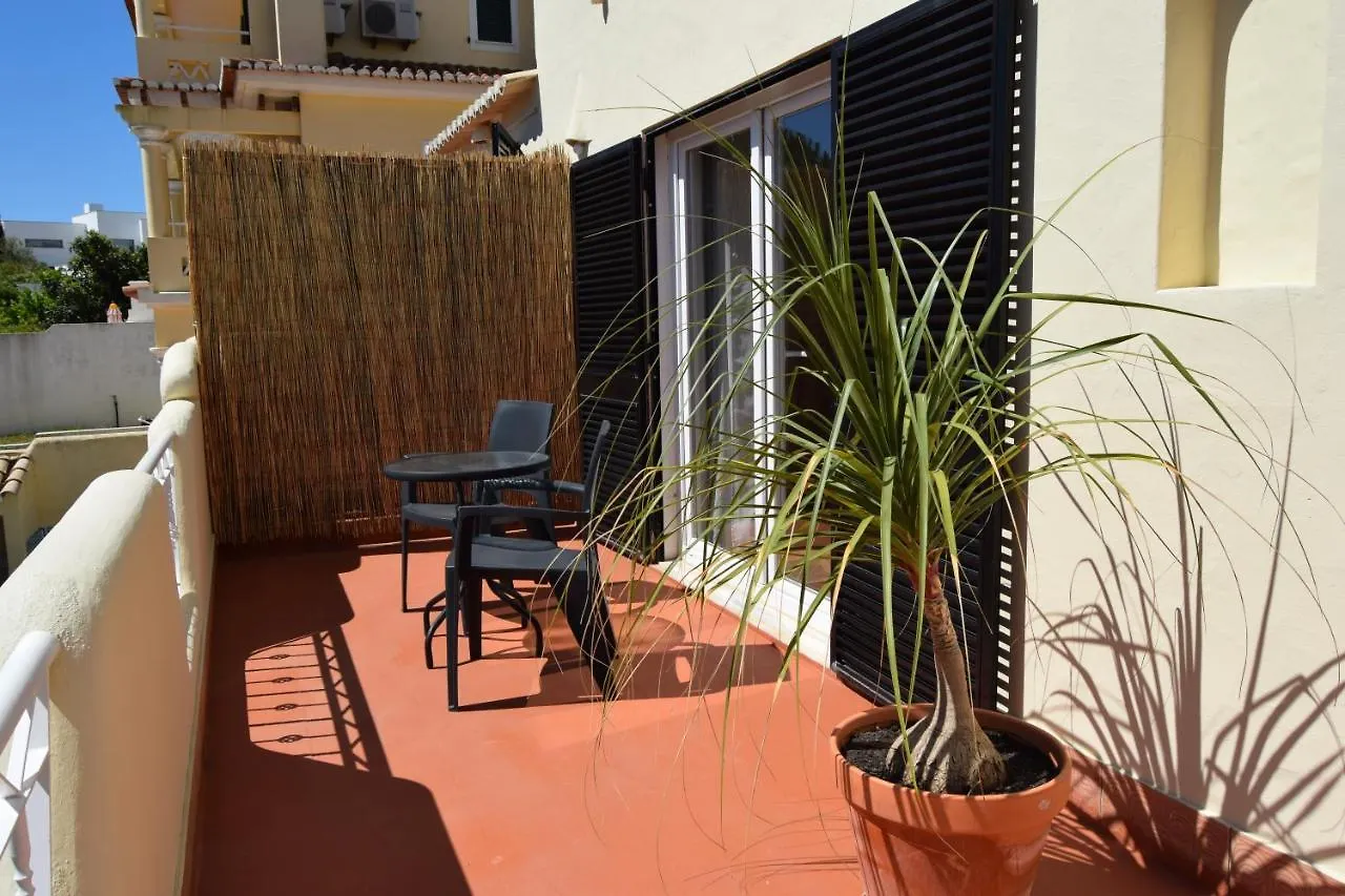 Family House Hotel Lagos Guest house